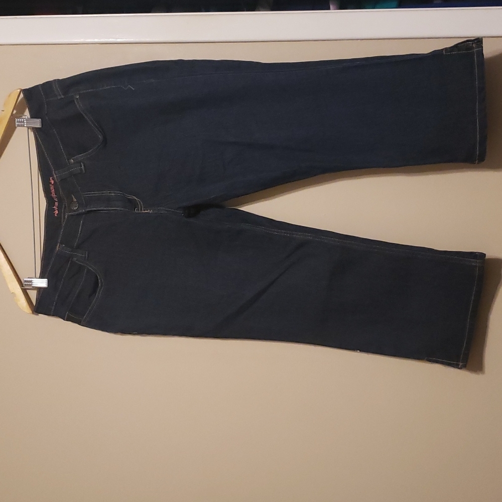 💥3/25$  Crop jeans    ( any 3 listings with starburst can be bundled)